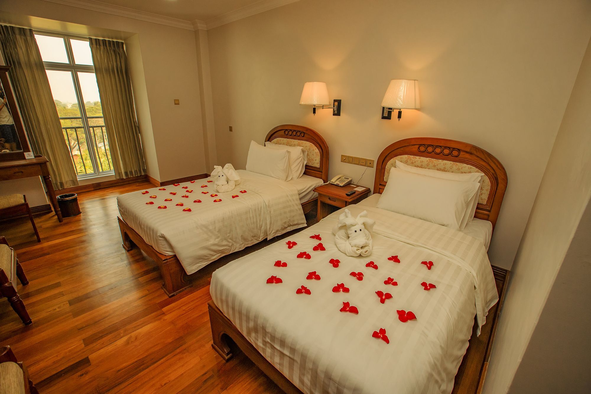 Mandalay Lodge Hotel Kültér fotó